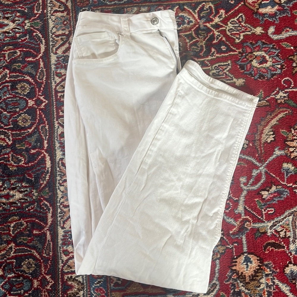 American Eagle white denim jeans size 12L.